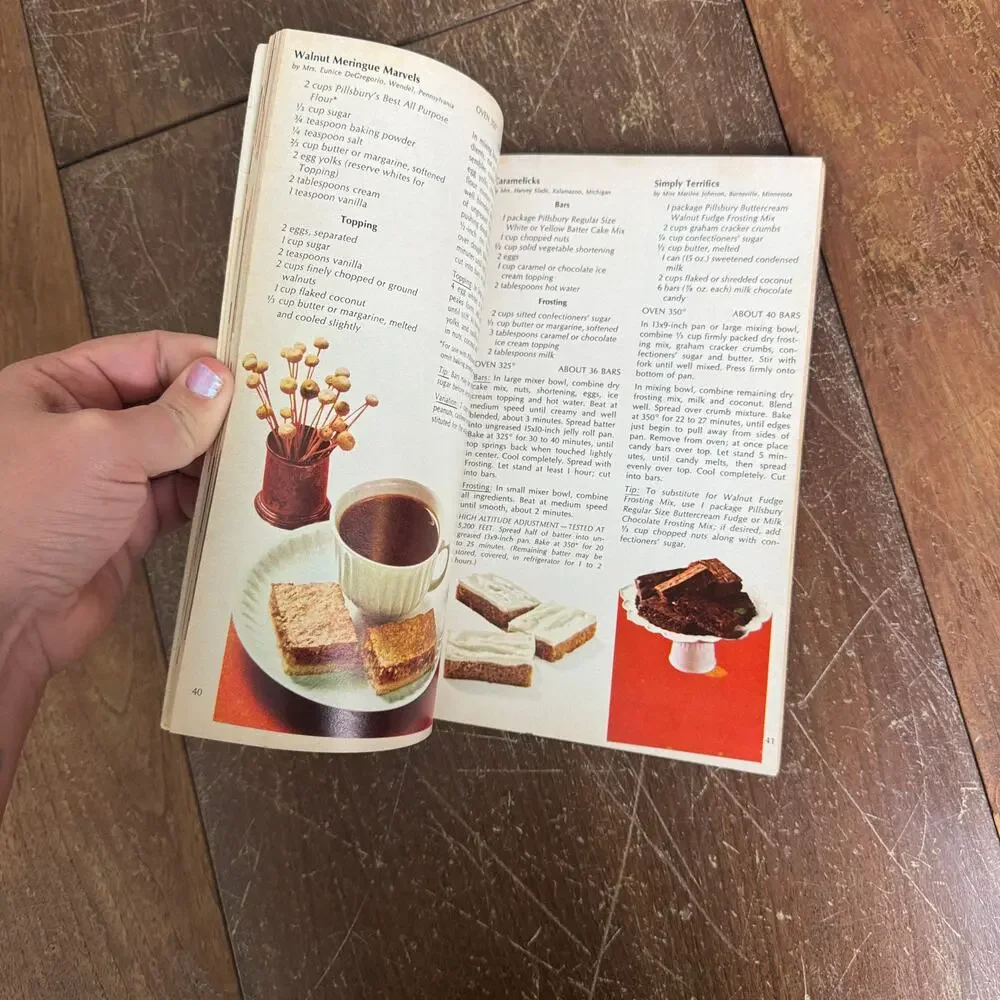 1968 19th Annual Bake Off Cook Book Pillsbury Recipe Book Pies Main Dishes Cakes